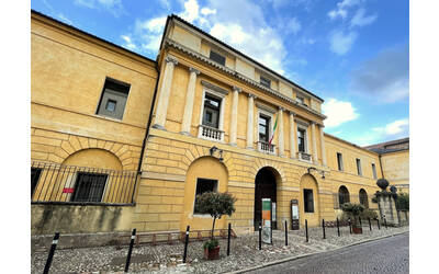 facciata del Museo Naturalistico Archeologico