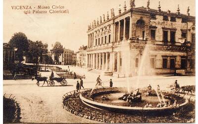 Immagine: Cartolina Palazzo Chiericati