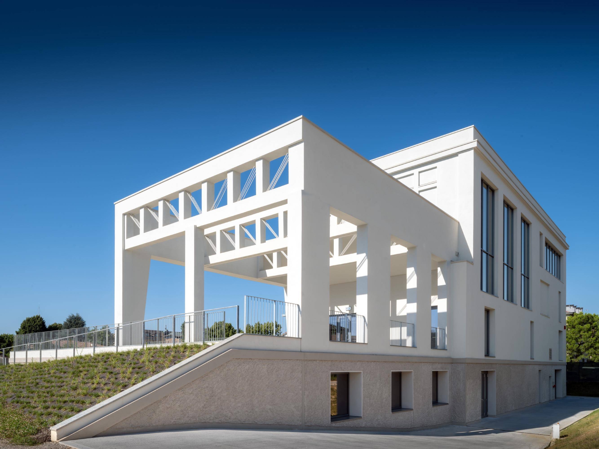 Immagine: Esterni Centrale