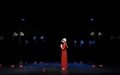 Immagine: Il racconto dell'ancella_stagione202425