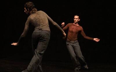 Immagine: LCD_ C.G.J.Collettivo_Giulio_e_Jari_Pas_de_deux_ph_Daniele_Mantovani