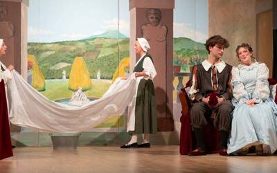 Immagine: "Le intellettuali"