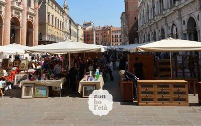 Immagine: Mercato dell'antiquariato settembre 2024