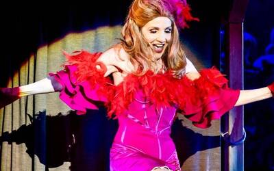 Immagine: Musical_Lorella_Cuccarini_Aggiungi_un_posto_a_tavola