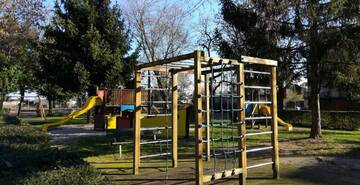 Parco giochi "Borgo Casale"