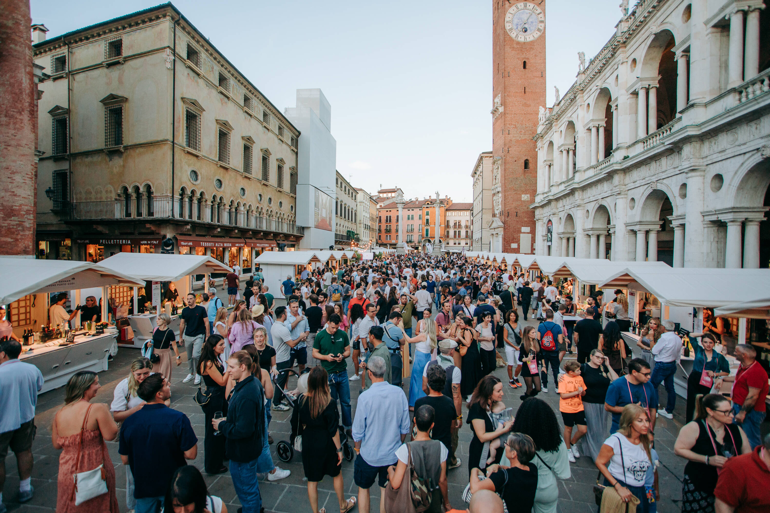 Immagine: Piazza 1
