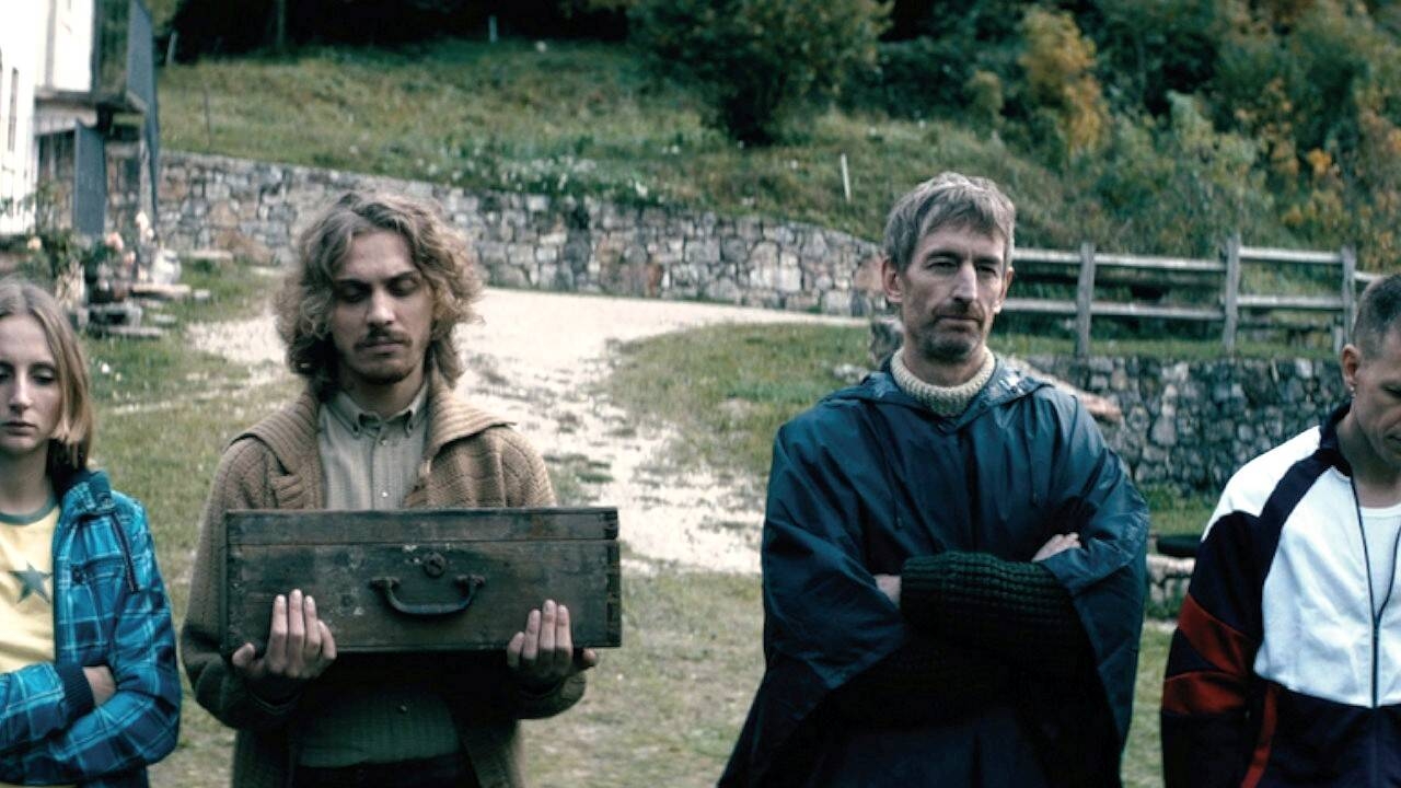 Immagine: "Squali" (un fotogramma)